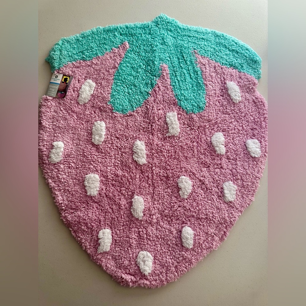 Comfort Bay Pink Strawberry Rug